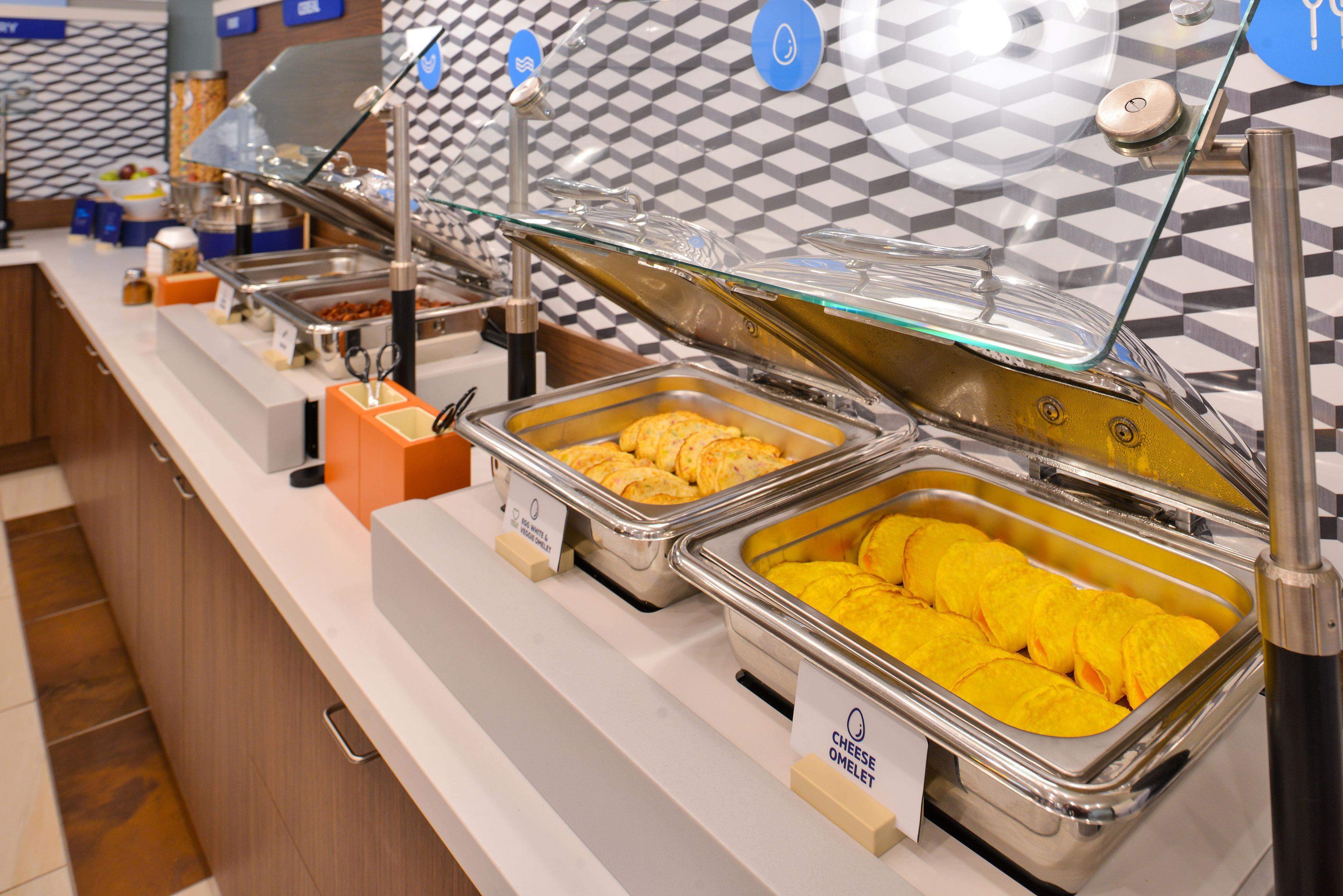 Holiday Inn Express & Suites Coldwater By Ihg Bagian luar foto